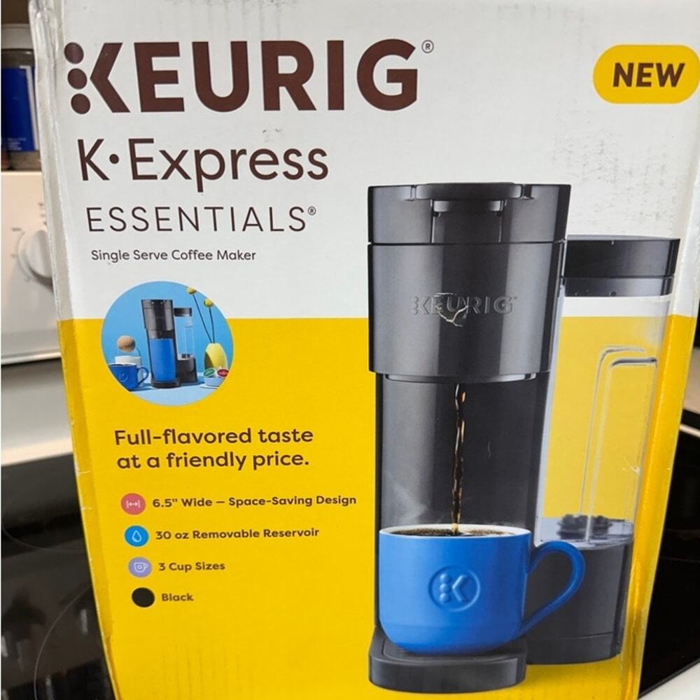 Keurig K-Express Essentials Single Serve K-Cup Coffee Maker Black 30oz New